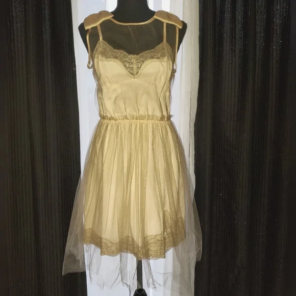 chinese dress ladies Summer To Remember Lace-Up Back Dress Floral Yellow Selfie Leslie